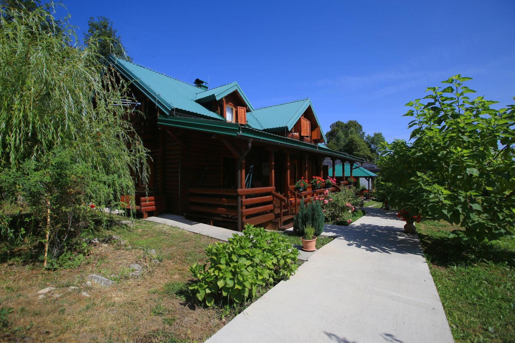 Villa Brvnara Moj San - Log Cabin My Dream à Zelin Mrzlovodicki Extérieur photo