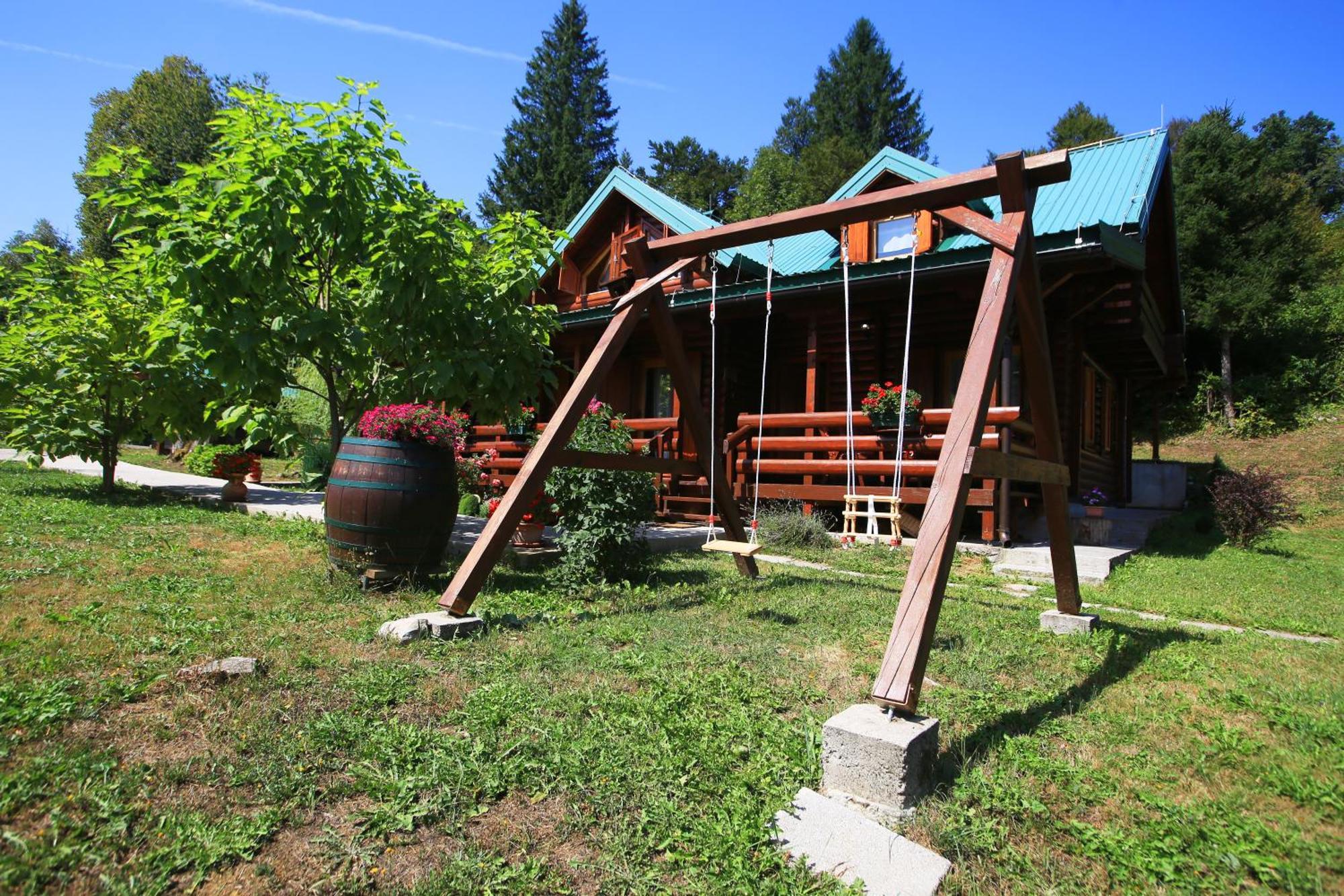 Villa Brvnara Moj San - Log Cabin My Dream à Zelin Mrzlovodicki Extérieur photo